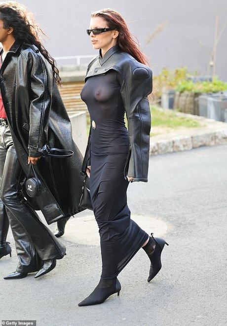 Julia Fox Nacktbilder von OnlyFans geleakt