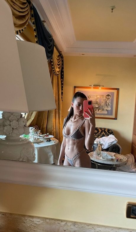 Anabel Hernandez OnlyFans Striptease