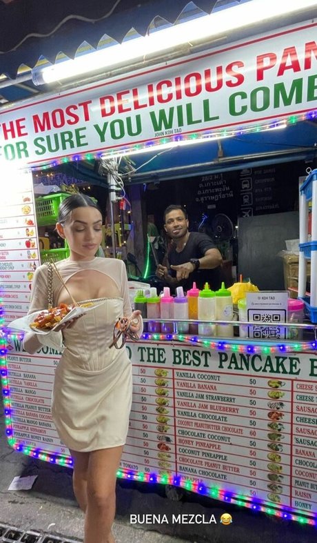 shemale fickt mädchen onlyfans heiß Shot