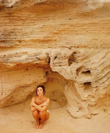 böse ebenholz-onlyfans heiß sexy Bild