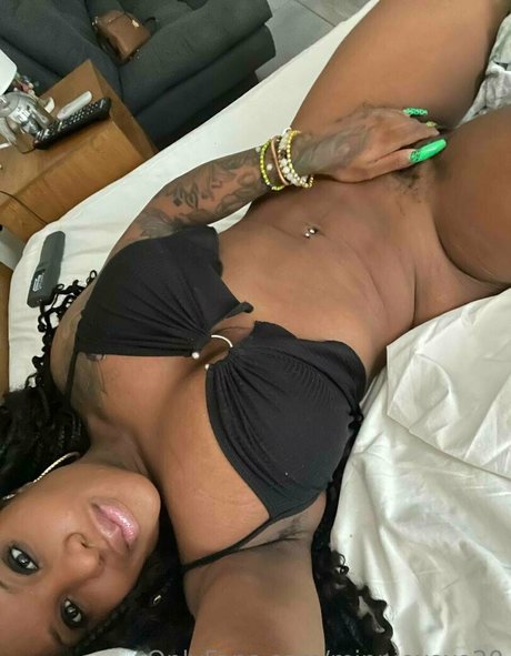 minniexoxo20 Porn OnlyFans Leaks