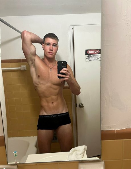 swolemattyy Titten OnlyFans