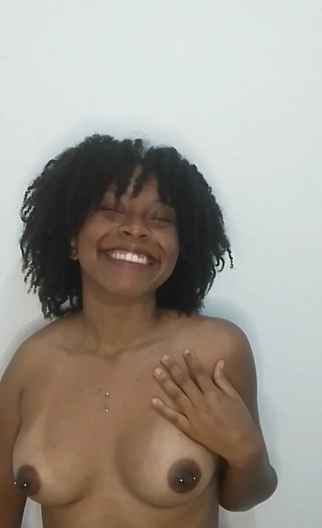 Danizinha Nacktpornos auf OnlyFans