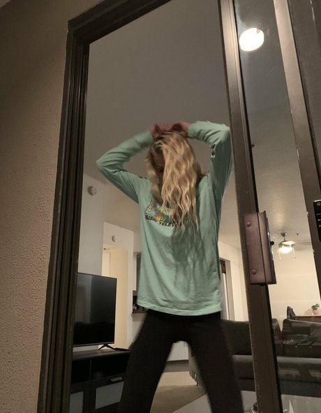 hollyhotwife OnlyFans Bilder nackt