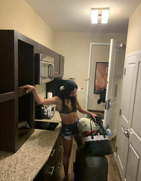 aliciaa starchild OnlyFans Beiträge