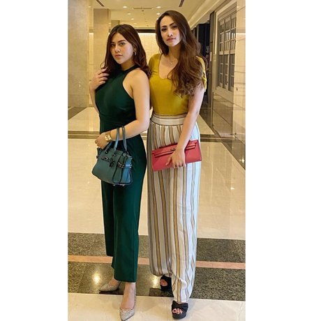 Renna Dyana NurlyFans-Brüste