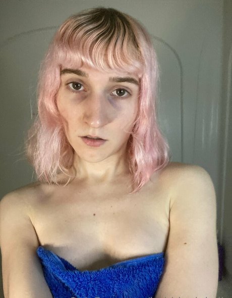 Bubblepinkelle OnlyFans