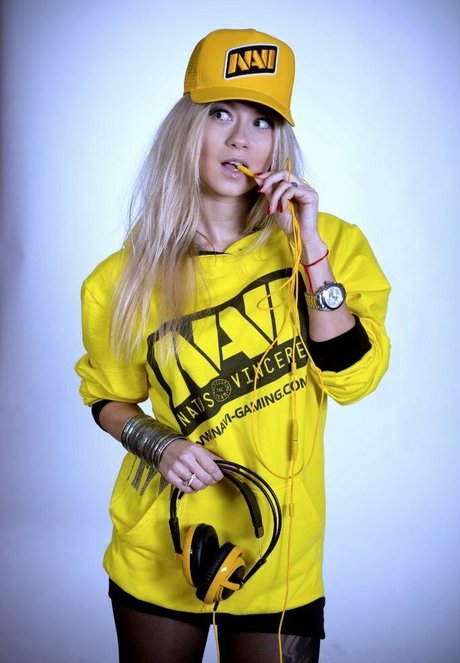 Polina Logunova OnlyFans XXX