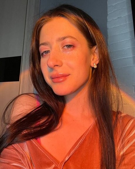 Mia Reed Miareeed OnlyFans-Rezensionen