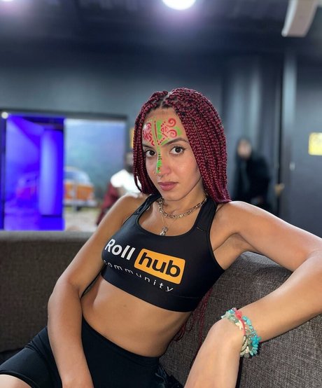 Alizehxrouge OnlyFans-Archiv