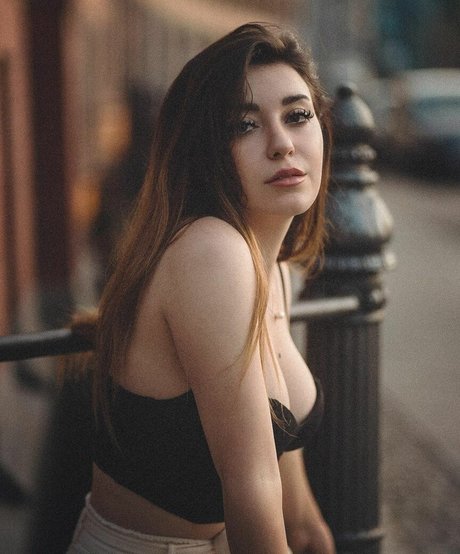 AnniTheDuck NSFW OnlyFans