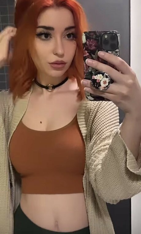 AnniTheDuck OnlyFans Bilder