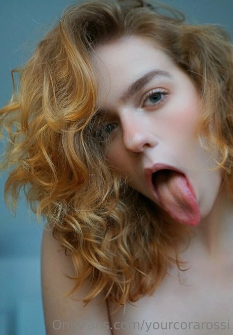 YourCoraRossi Oben ohne OnlyFans