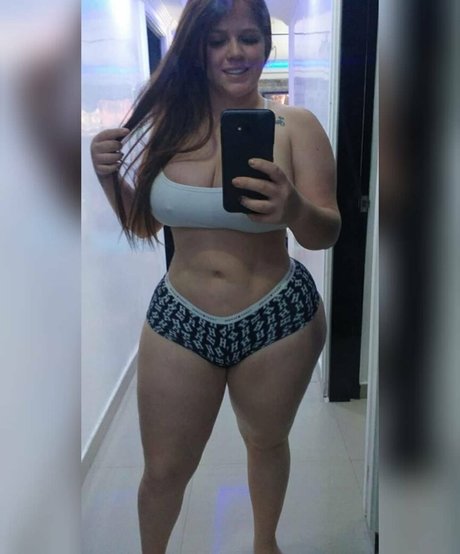 peks 4 Leaks von Nacktbildern auf OnlyFans