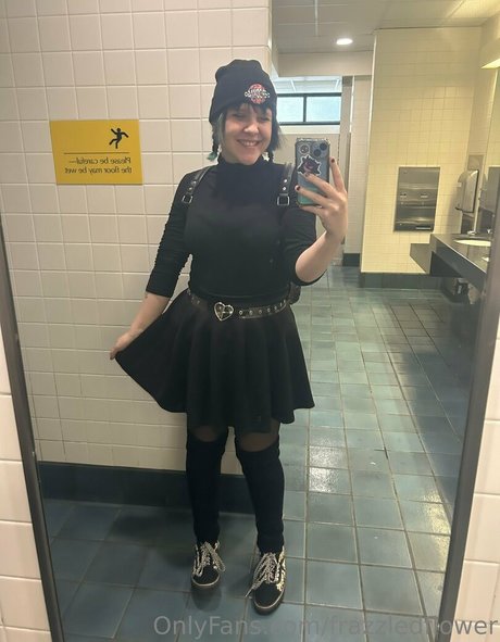 frazzledflower Nackt auf OnlyFans Leak