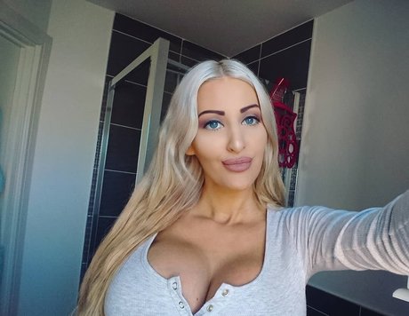 Tamsin Louise Hall OnlyFans-Leaks