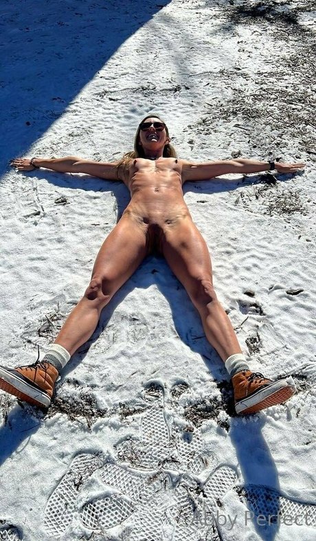 abbyperfect OnlyFans Brüste Bild