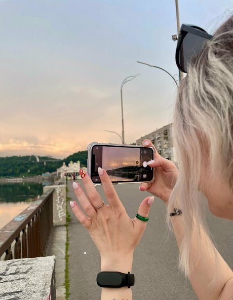 strwbrr OnlyFans Nackt Content