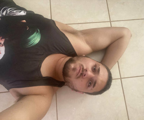 mastersize22 OnlyFans Strip