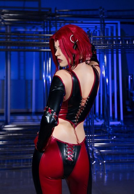 Anya Ichios OnlyFans Bilder nackt