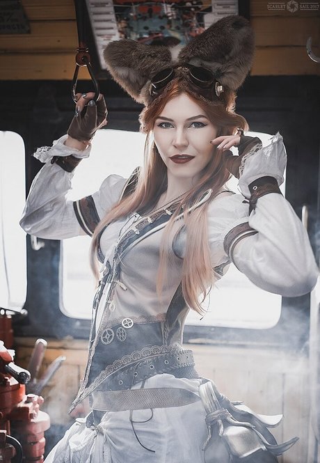 Anya Ichios OnlyFans Inhalte