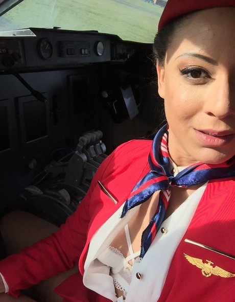 Cassie Del Isla Leaked OnlyFans XXX