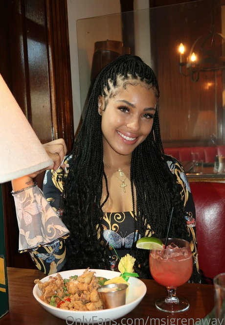 Jasmine Grenaway OnlyFans Nacktbilder