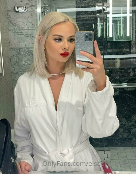 Elsadreamjean OnlyFans Star