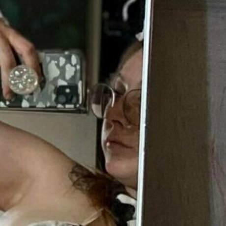 mak chubby Nacktbilder von OnlyFans