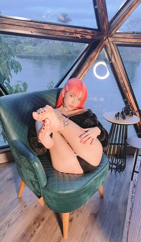 cherrykath18 OnlyFans Striptease