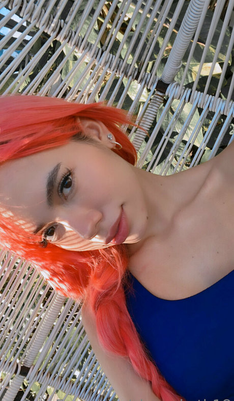 cherrykath18 OnlyFans schlank