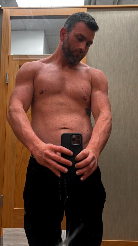 megadongx Füße OnlyFans