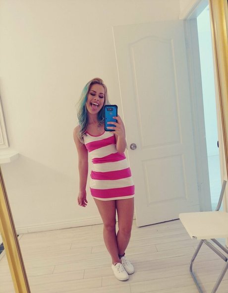 lillillylitxxx Nacktbilder OnlyFans