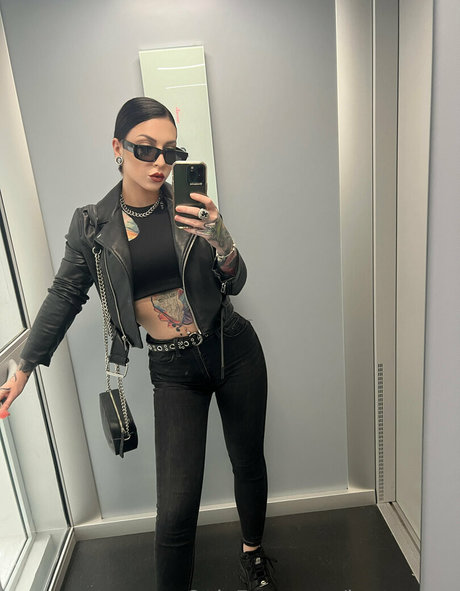 inkedines Geleakte OnlyFans-Inhalte