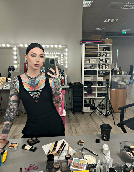 inkedines OnlyFans-Pornos