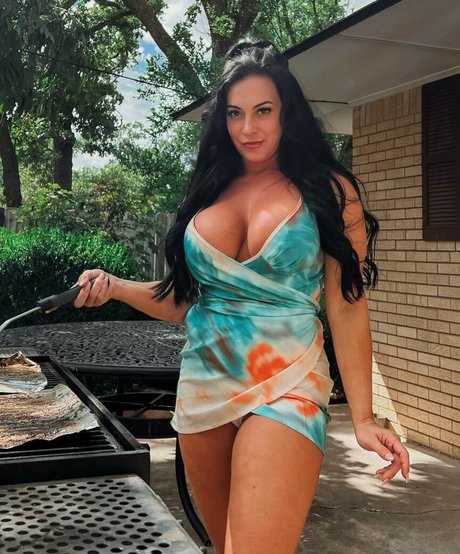 TrulyAris OnlyFans Pornografie