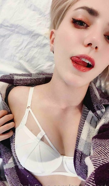 fleurxy OnlyFans Nacktbilder geleakt