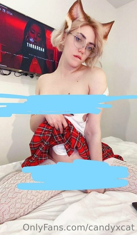 fleurxy OnlyFans Strip