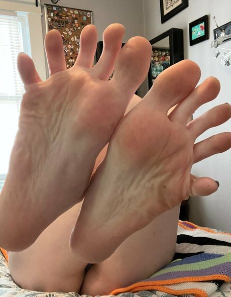 loritoes32 Leaked OnlyFans Bilder