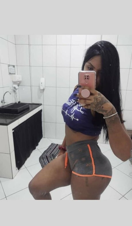 Julia Lima OnlyFans schlank