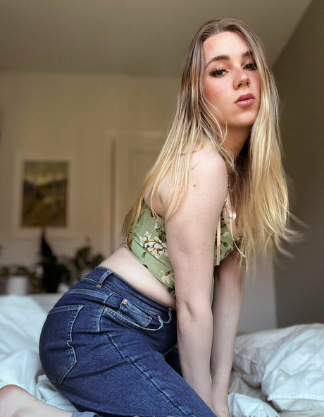 lilykitsune OnlyFans OnlyFans