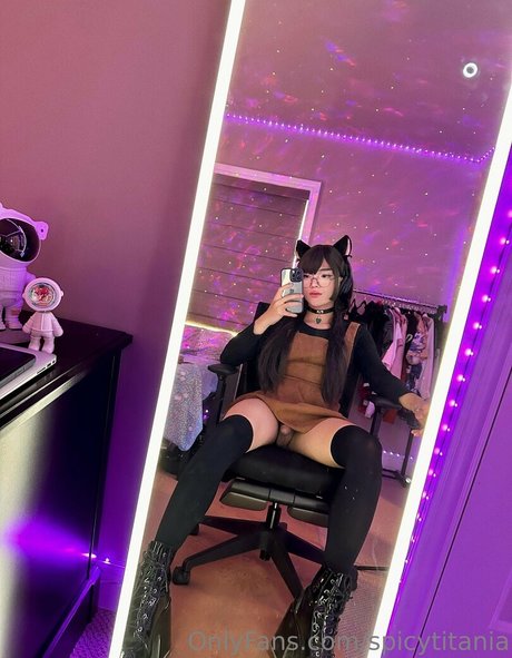 spicytitania Leaked OnlyFans Nacktbilder