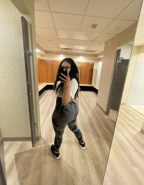 safiyaswrld OnlyFans Fotos