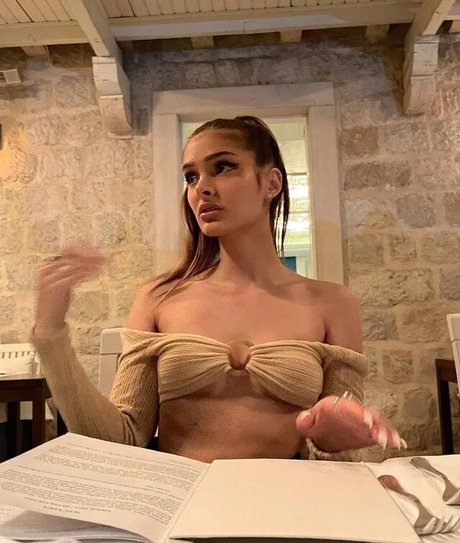 Brighton Rosie Sharbino Sexy OnlyFans