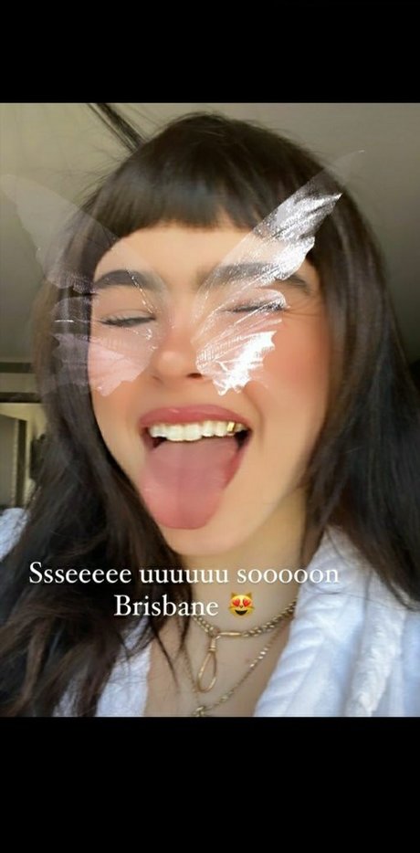 Benee OnlyFans Lesbisch