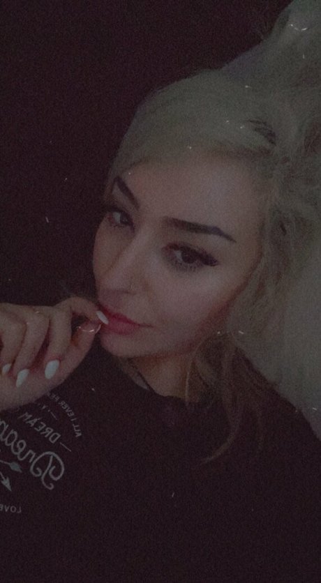 sawina Nacktbilder von OnlyFans geleakt