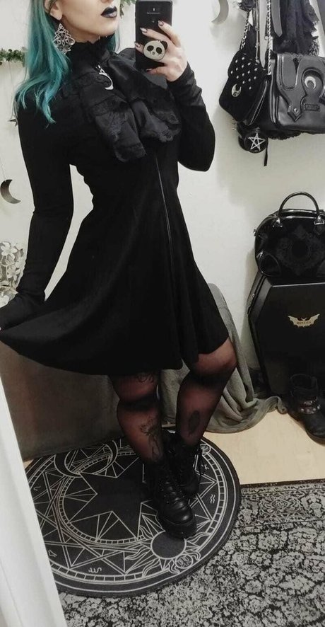 lunaticalwitchfree Leaked OnlyFans Sextape