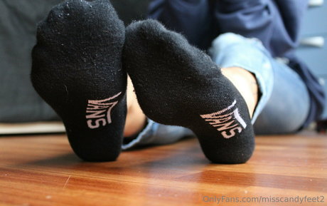misscandyfeet2 OnlyFans Bilder
