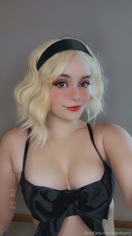 Plantluvrrr OnlyFans Leaks
