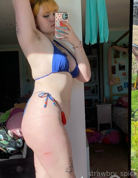 strawbryspice OnlyFans explizite Inhalte